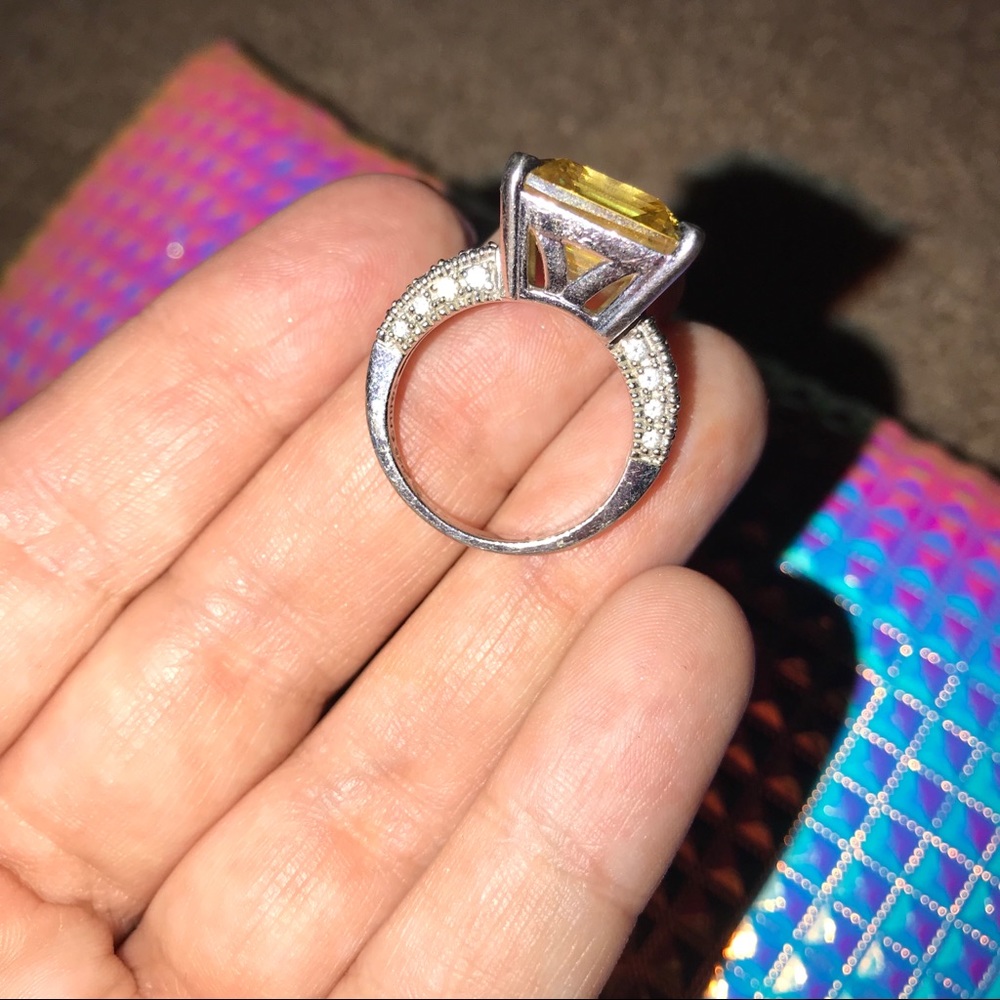 Yellow diamond ring